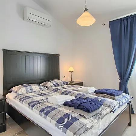 Torre Iii פורץ