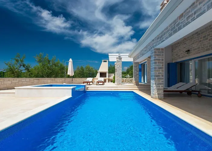 Torre Iii 펜션 포레치